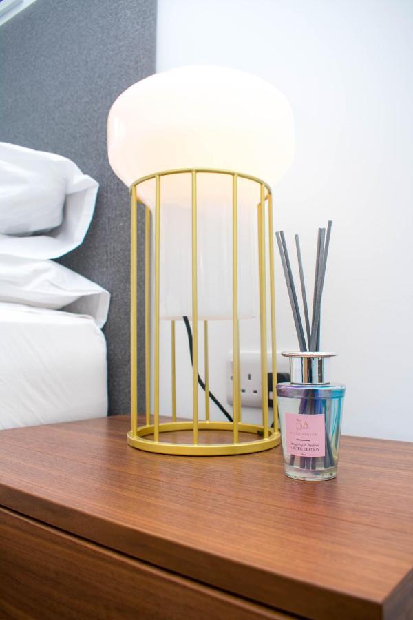 Exoticstay Apartments - Ultra Luxe Top Floor Suite - City Centre Apartment With Cube View - Smart 4K Tv With Ultrafast Wifi & Netflix Birmingham Exteriér fotografie